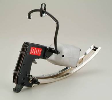 I VANTAGGI DELLE CLIPPATRICI PNEUMATICHE NELLA PRODUZIONE DEI DIVANI